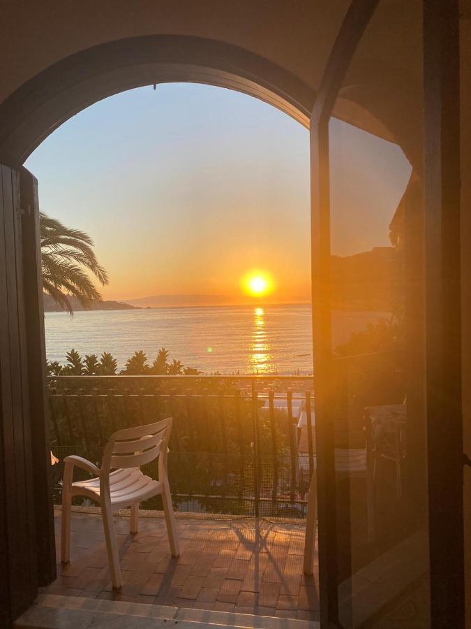 Appartamento Taormina Giardini-Naxos Zewnętrze zdjęcie