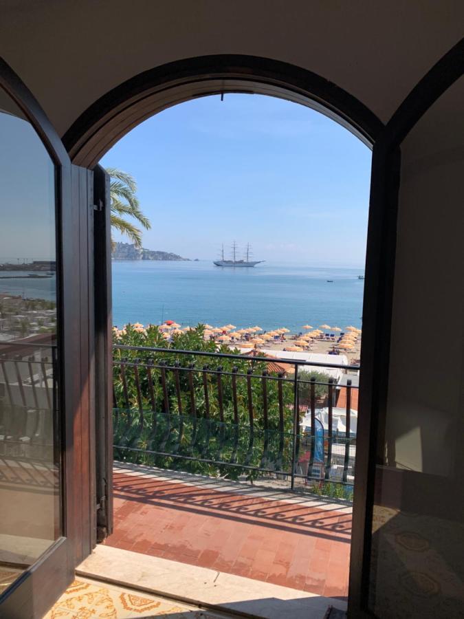 Appartamento Taormina Giardini-Naxos Zewnętrze zdjęcie